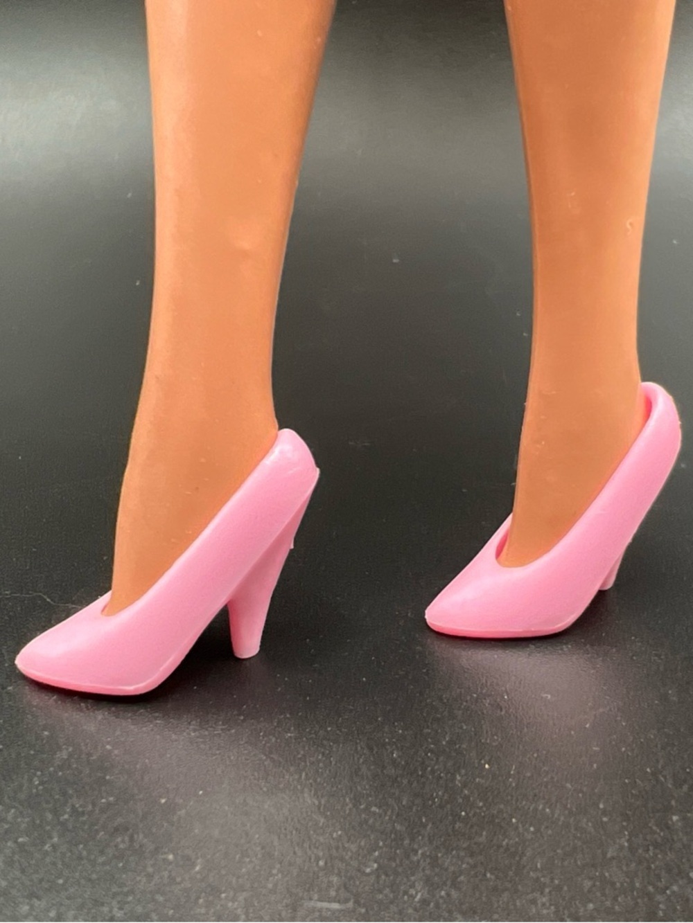 Vintage Barbie Pink Closed Toe Pump Heels Shoes - Marked Hong Kong 1970s-1980s